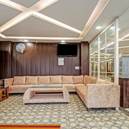 Townhouse Oak Vs Shivanya Lucknow Exterior photo