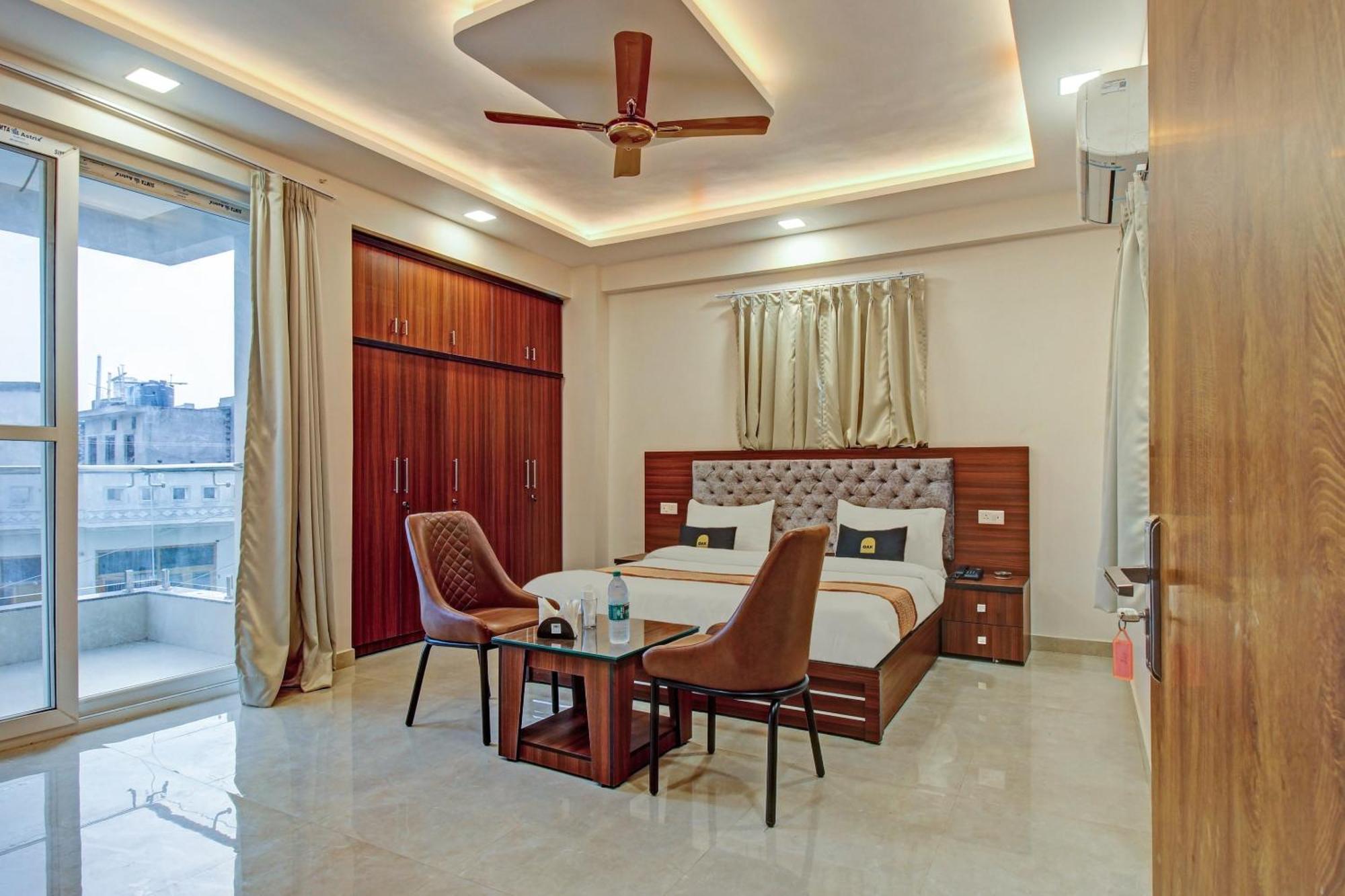 Townhouse Oak Vs Shivanya Lucknow Exterior photo